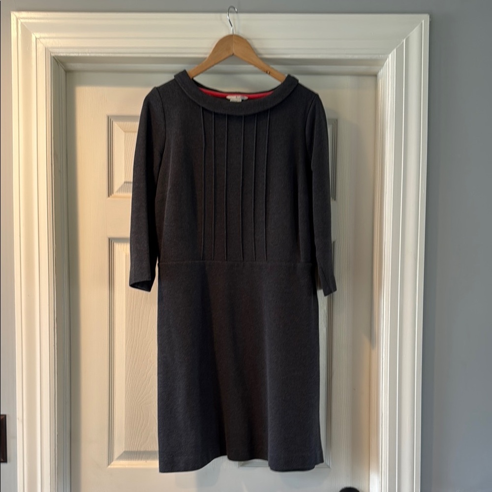 Elegant dark grey Dress